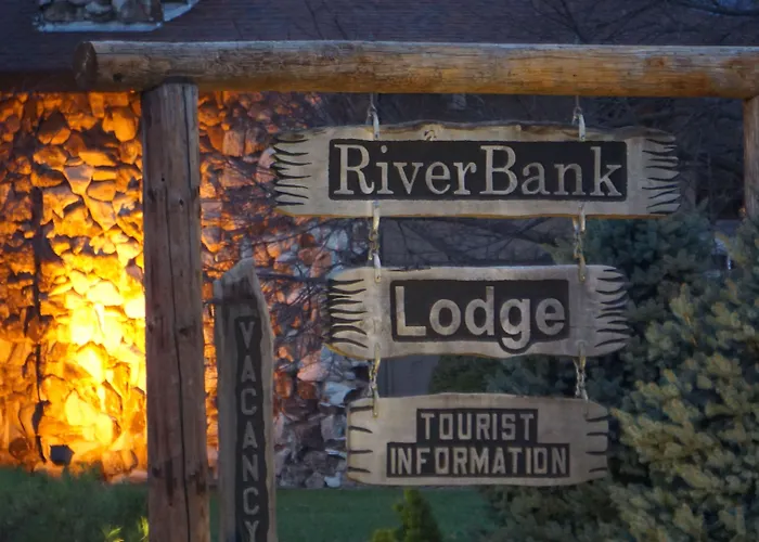 Riverbank Hotel Petersburg
