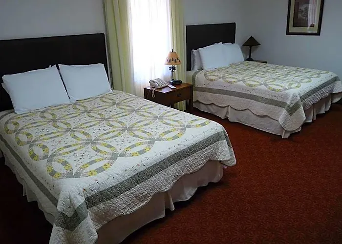 Riverbank Hotel Petersburg